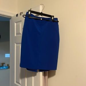 Pencil skirt w/skinny belt